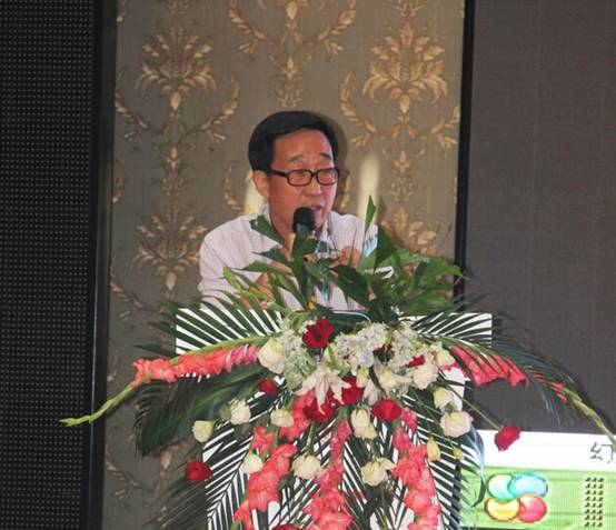 中國品牌第一人現(xiàn)身產(chǎn)業(yè)化發(fā)展論壇，共同分享饕餮智慧盛宴